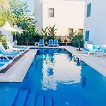 Via Farilya Yalıkavak