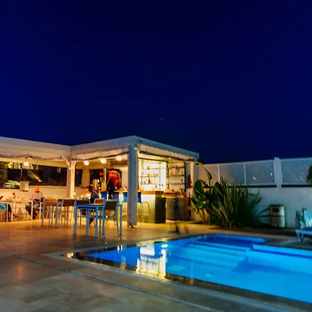 Via Farilya Hotel 2*